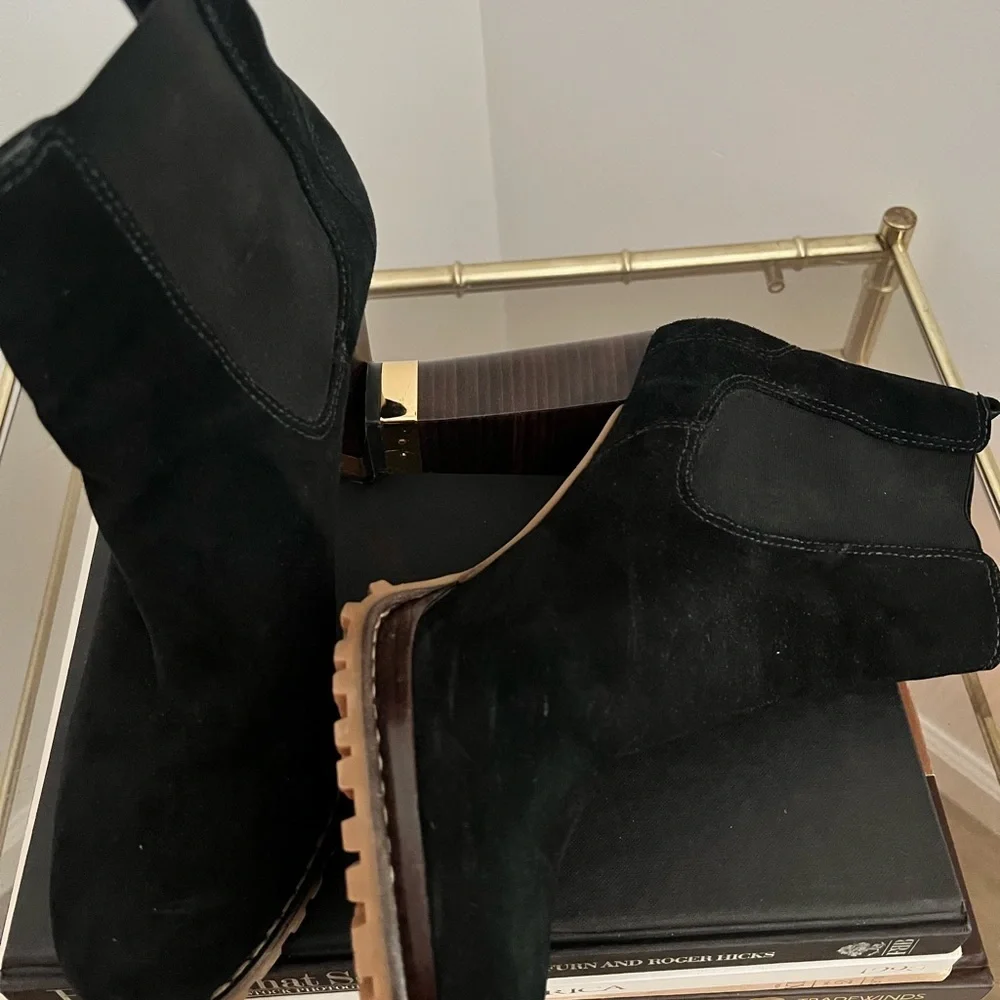 Tory Burch Fall Winter Ankle Black Boots with block wooden Heeled
